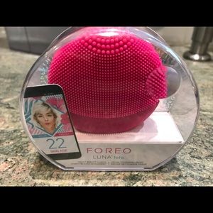 Foreo luna Fofa NEW and SEALED!